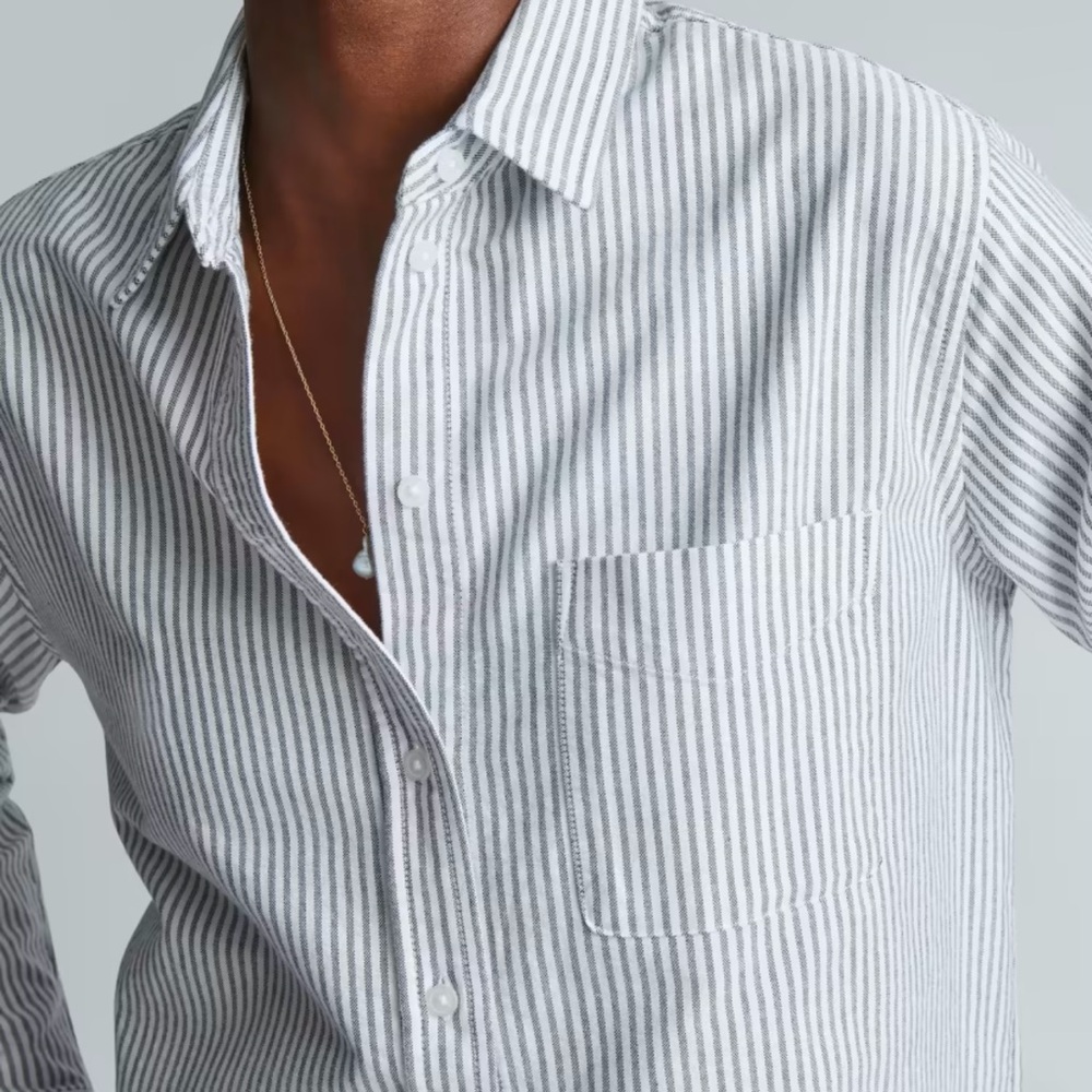 Everlane The Must-Have Oxford Shirt - Picture 2 of 5